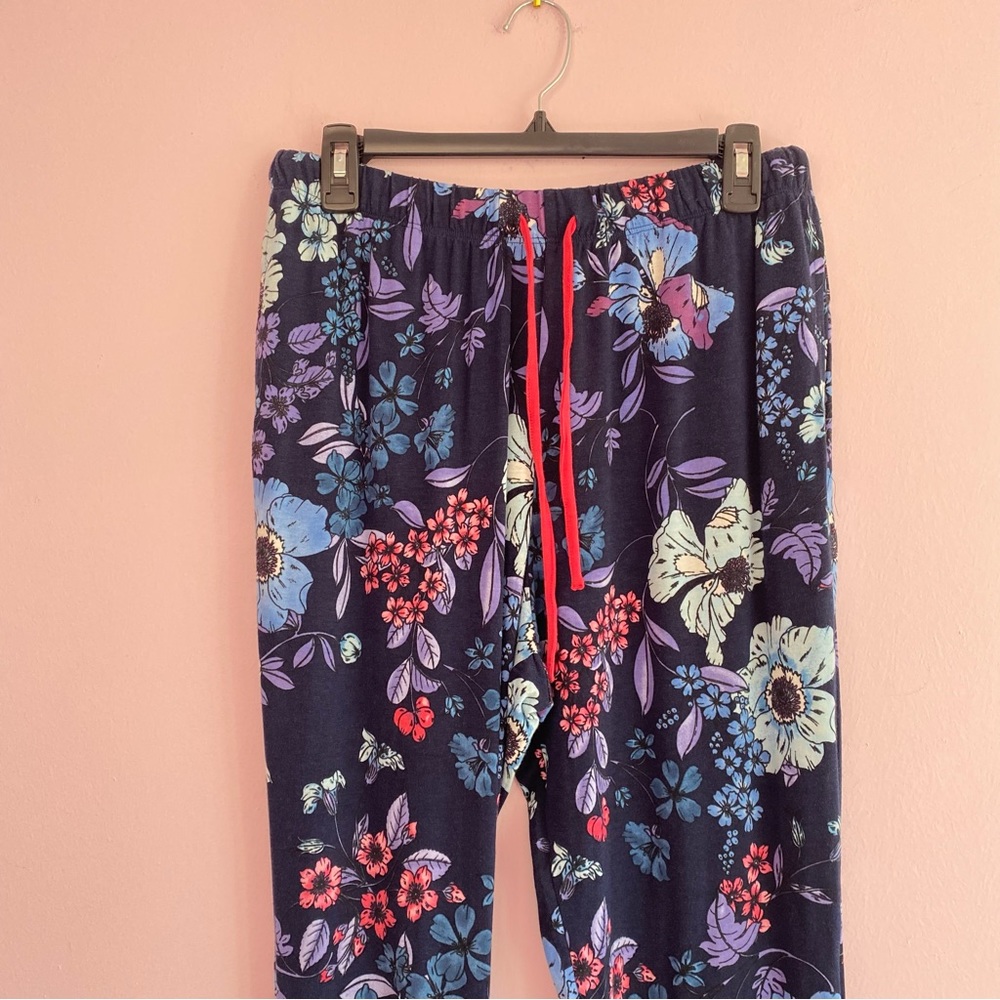 NEW Liz Claiborne Floral Pajama Set size medium - Picture 7 of 11